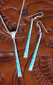 Ladyfinger Earring & Pendant Set