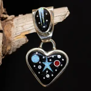 Micro Inlay Heart Dangle Pendant